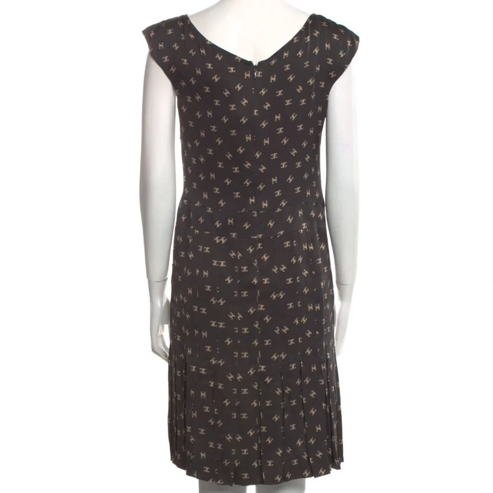 Chanel “CC” dress sz 36 - Picture 4 of 6